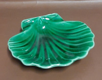 Vintage Wedgwood Majolica Shell Dish 6.25"