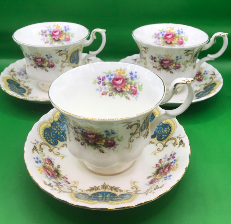 3 Royal Albert England Berkeley Tea Cups & Saucers