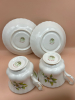 Royal Albert England White Trillium Tea Cup & Saucer Service for two - 3