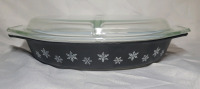Vintage PYREX Snowflake (black/white) Oval Divided Casserole Dish w/Lid .