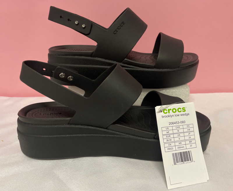 NEW CROCS Brooklyn Low Wedge Black , Women Size 8