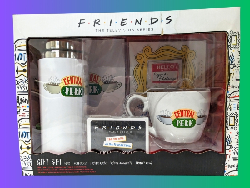 New FRIENDS TV Series Central Perk Gift Set: Mug, Notebook, Trivia Quiz, Fridge Magnets & Travel Mug