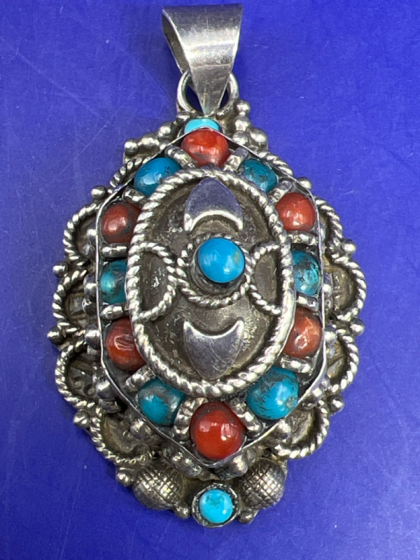 Vintage 925 Sterling Silver Important Pendant