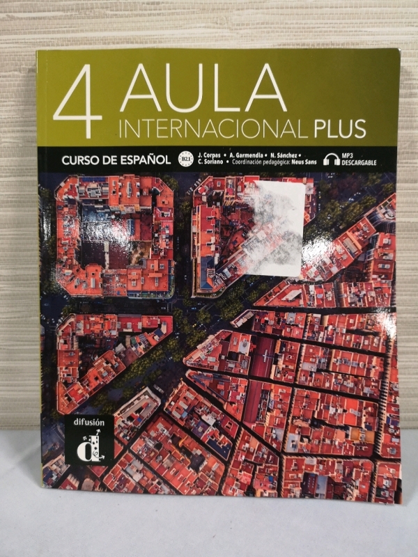 New Spanish Text - 4 Aula International Plus