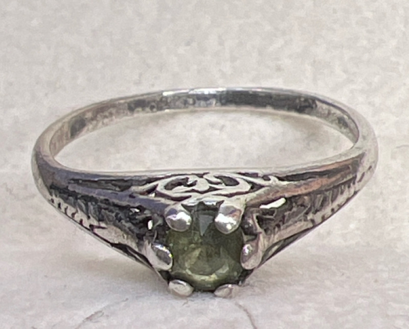 Edwardian 14K 925 Sterling Filigree Basket Ring with Stone