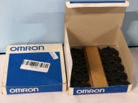 20 New Omron Mounting Brackets - V700-A80