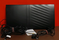 New in Original Packaging Indoor Outdoor HDTV Antenna
