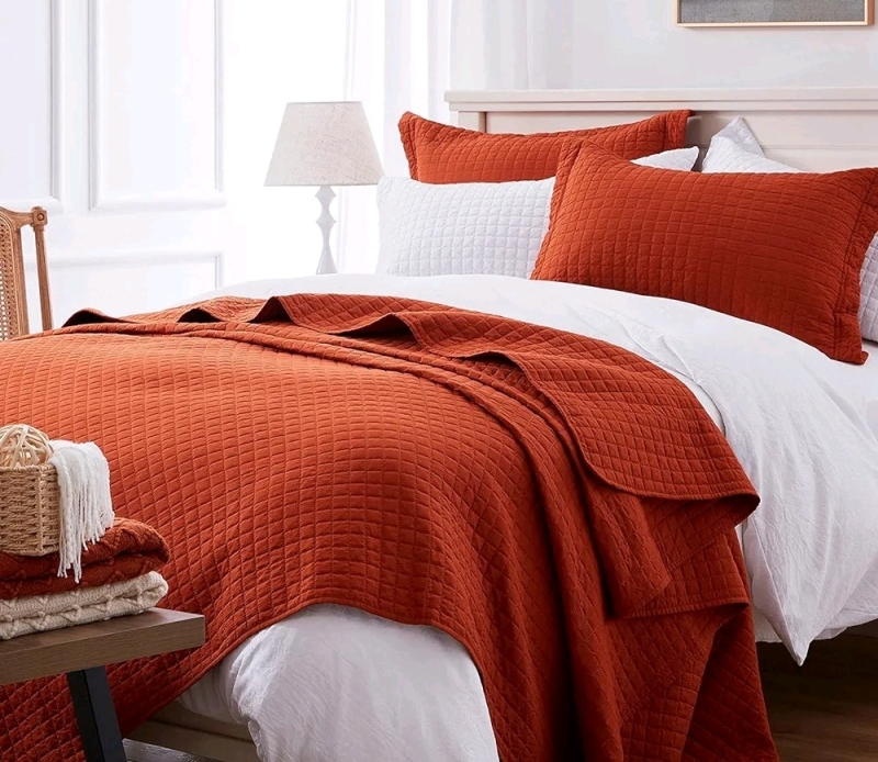 New SunStyle King Size Home Quilt & 2 Pillowcases King (Burnt Orange)