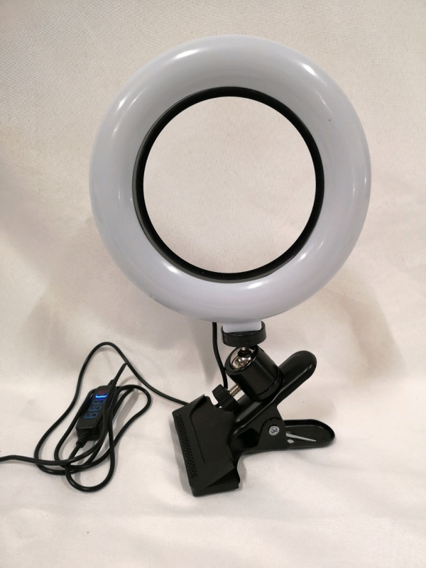 Ring Light with Clamp - Working