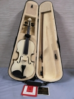 Mending by Cecilio Violin sz 4/4 Full with Case