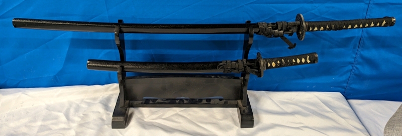 2 Piece Japenese Style Decorative Swords + Stand.