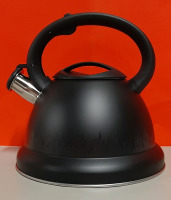 New 3.2 litre Whistling Tea Kettle in Black