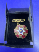Antique Odd Fellows Enamel Pin in Case #362 Bros H A Heels