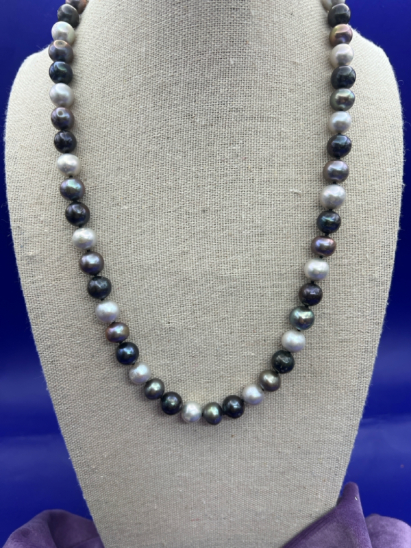 Exquisite Fresh Water Pearl with Mystery Clasp Necklace