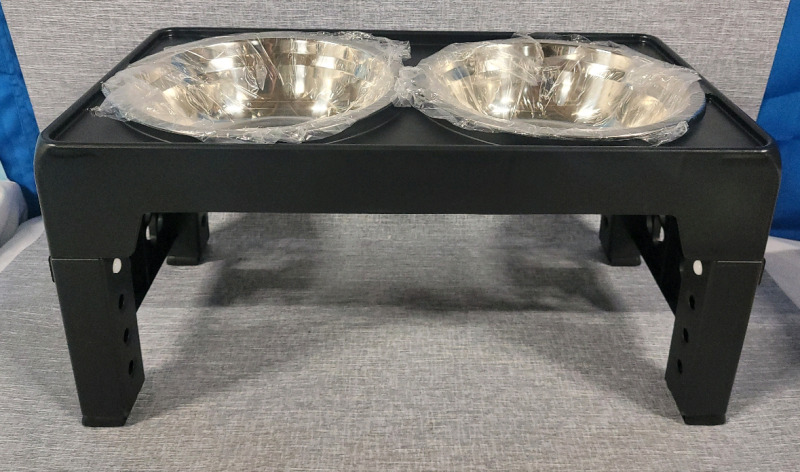 New - Raised 4 Height Adjustable Dog Bowl . 2 Bowls & Stand
