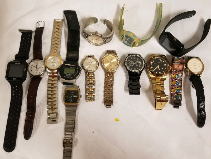 Lot of 14 as is watches
