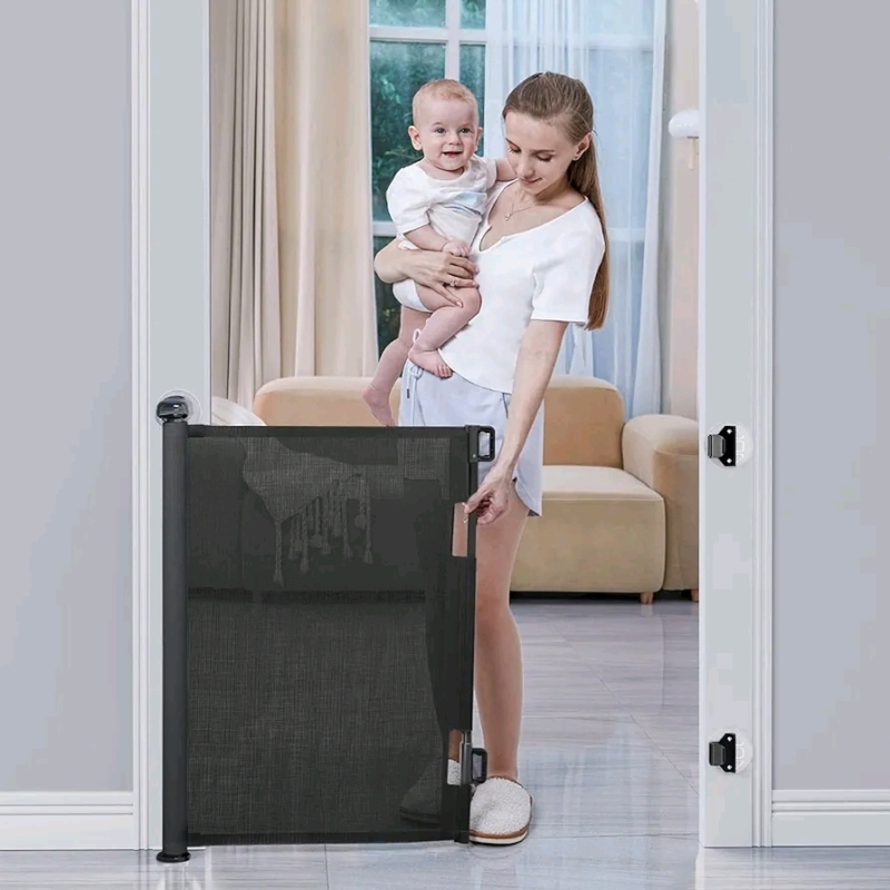 New Babybond Retractable Baby Gate 59" by 33"