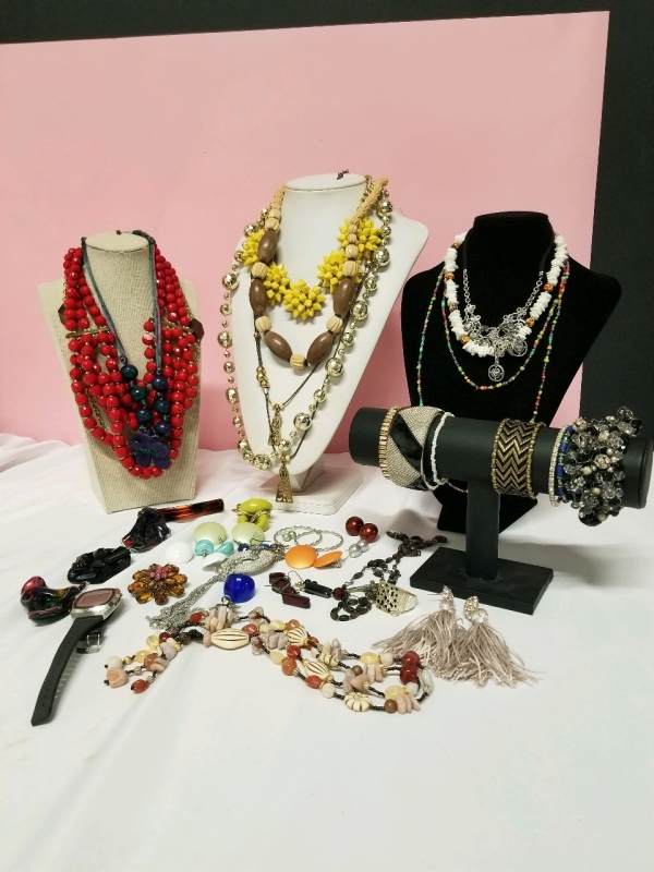 Lot of vintage to modern jewelry