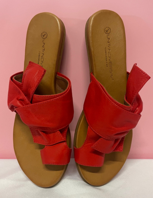UnityInDiversity Comfortably Hip Kira Rose Red Leather Sandals Size 41