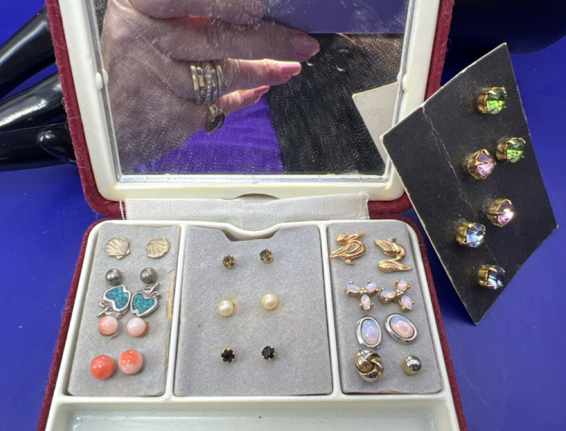 Vintage small mirrored Jewellery Box with Earrings
