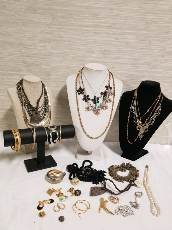 Lot of vintage to modern jewelry