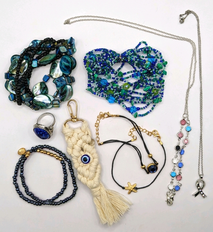 Beautiful Blues & a Bevy of Bracelets (+ More)