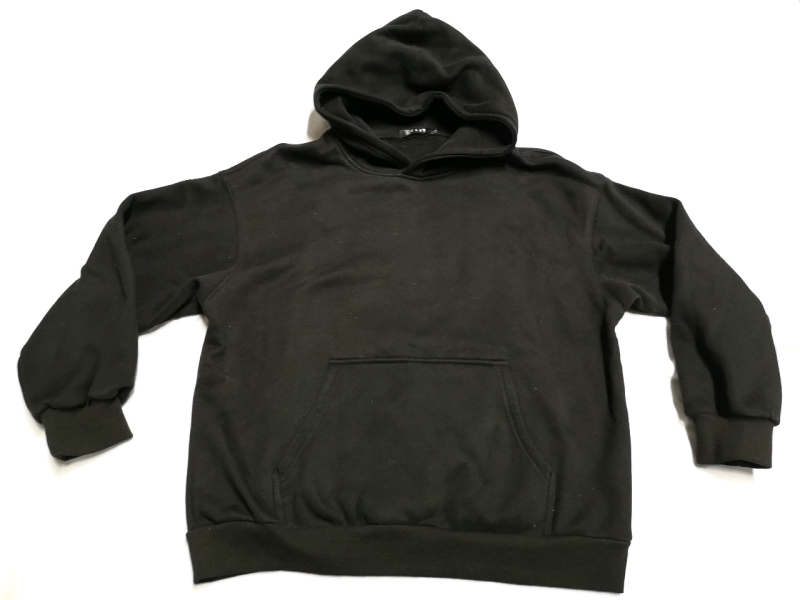 E-Fan Black Hoodie sz Small