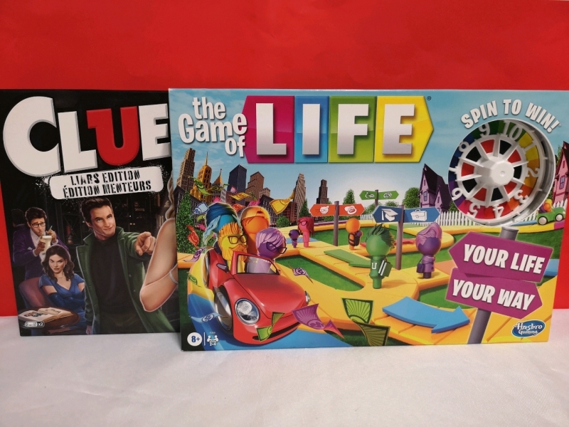 2 New Hasbro Games - Clue & The Game of Life