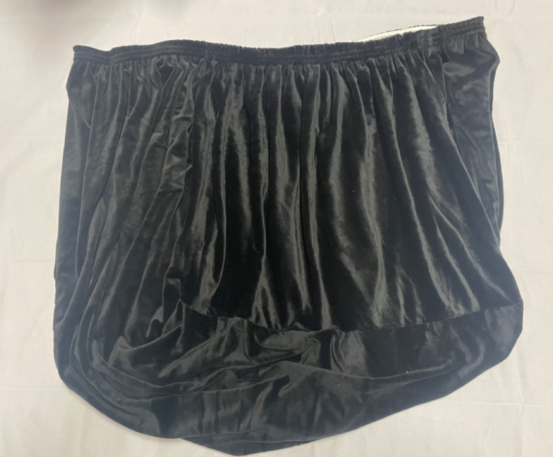 Stretch velvet square ottoman cover Black Medium