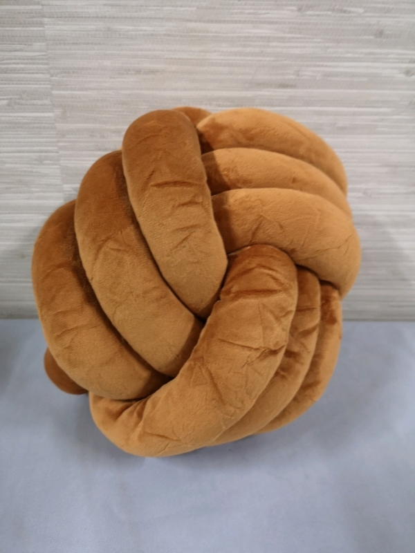 New Knot Throw Pillow 9" diameter