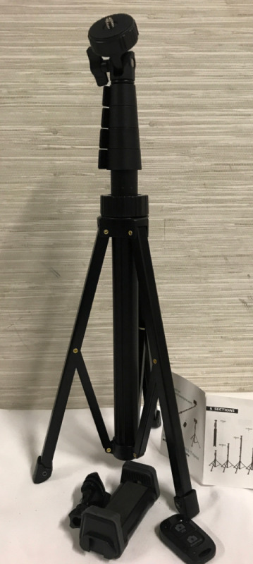 New Adaptable Tripod with Blue Tooth Shutter 16 to 62 inches tall