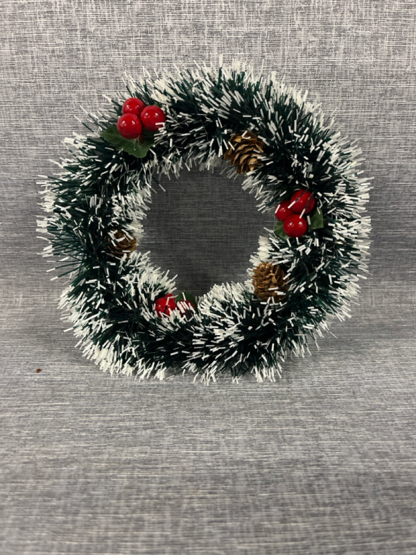 6 New Artificial Christmas Tabletop Wreaths