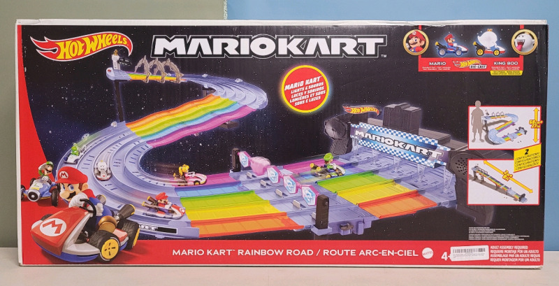 Hot Wheels Mario Kart Rainbow Road Raceway 8-Foot Track Set w/Lights & Sounds