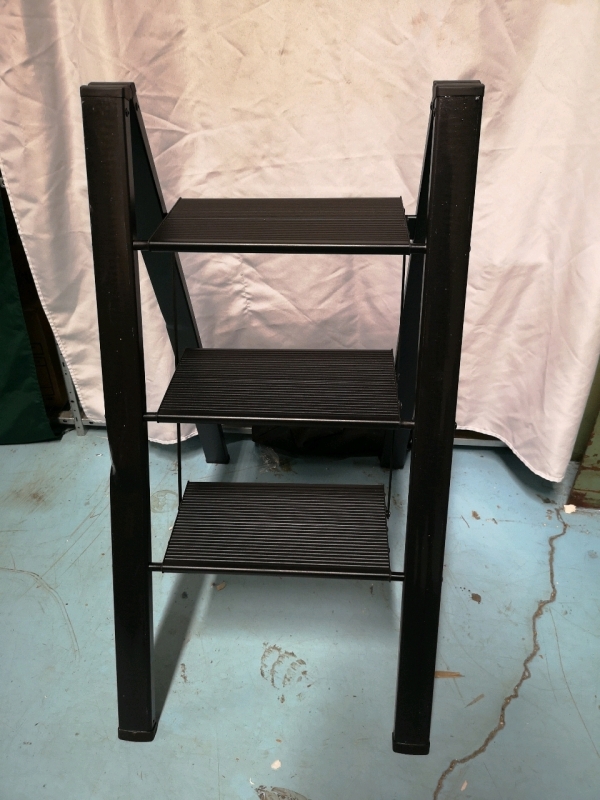 3 Step Ladder - Metal