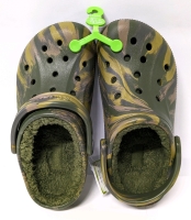 New CROCS Ralen Lined Marbled Clogs Size M5 / W7 (Army Green / Multi)