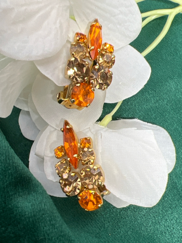 Stunning crystal Rhinestone Earrings rare Sun Hyacinth Topaz