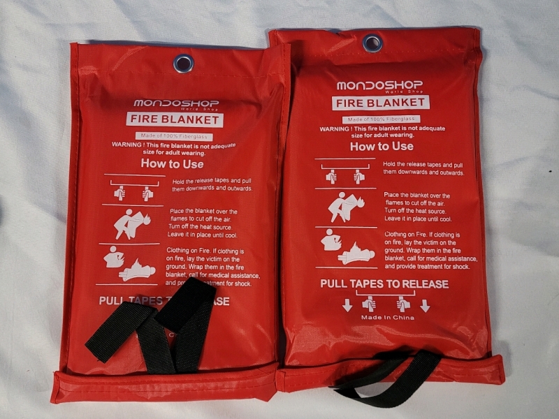 New - Mondoshop 2-Pack Emergency Retardant Fire Blanket