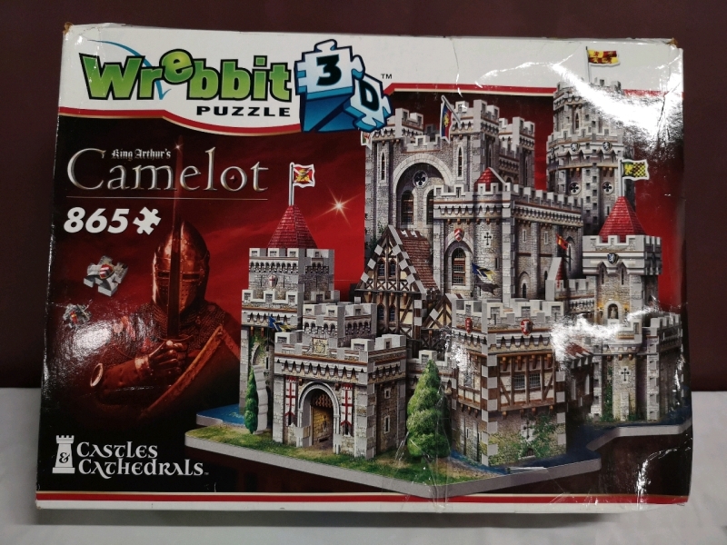 Wrebbit 3D Puzzle King Arthur's Camelot - AS IS