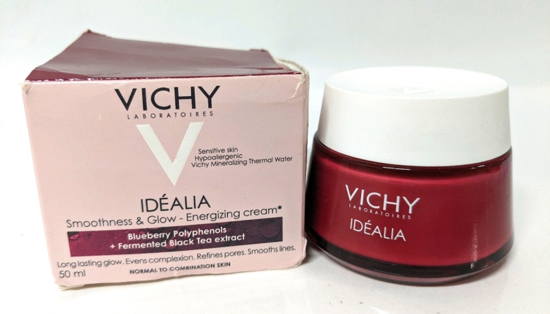 VICHY Idealia Smoothness & Glow Energizing Cream (50 ml*) Normal to Combination Skin