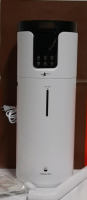 16L CooMist Humidifier with Essential Oil Tray and Extension Tube. Can take care of 2000 square feet. 25" high