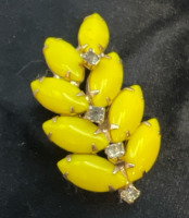 Vintage Canary Lemon Yellow Glass Rhinestone Brooch