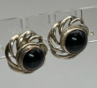 14K posts Sterling Black Onyx Cabachon Earrings