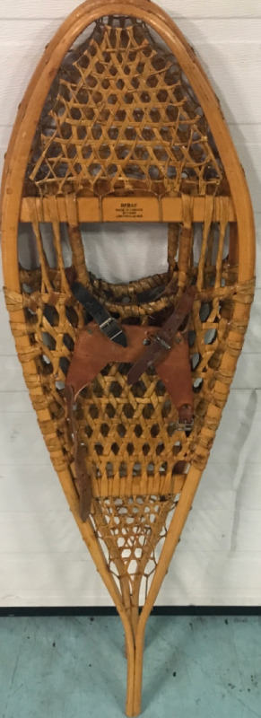 2 Vintage Fabar Rebaf 48&rdquo;x13.5&rdquo; Snowshoes
