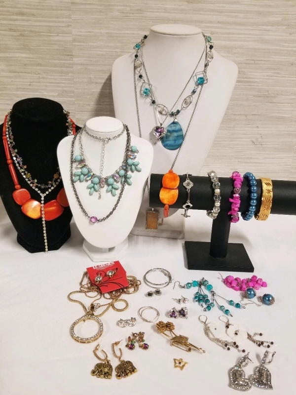 Lot of vintage to modern jewelry