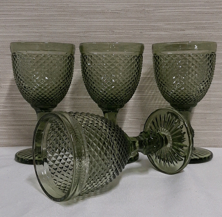 4 New Green Bandesun 10oz Wine Glasses 6.7H x 3.5 " W