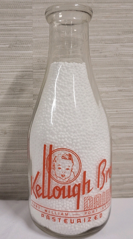 Vintage Kellough Bros. Dairy Quart Milk Bottle . Excellent Condition , No Wear to Lettering