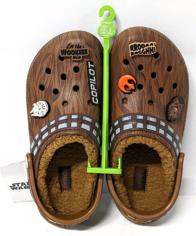 New CROCS x STAR WARS Chewbacca Lined Clogs Size M7/W9