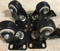 4 2.5&rdquo; Rotating Wheels