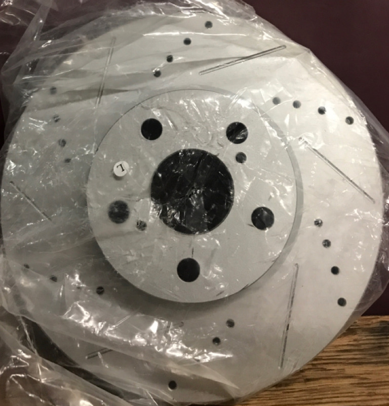 2 New Brake Discs & Brame pads