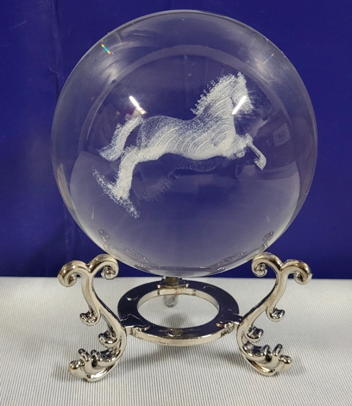 New - HDCrystalGifts 2.5" 3D Horse Carving Decor Crystal Ball Paperweight with Display Stand